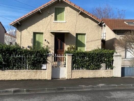 Maison à vendre 228 000 € 3 pièces 1 chambre 75 m² 390 m² de terrain Valence 26000