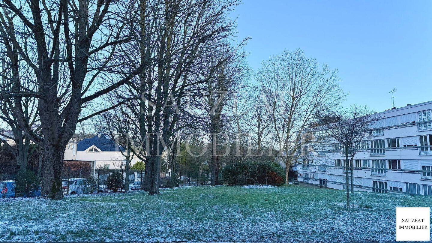 Appartement 2 pièces 42 m² · à Châtenay-Malabry · 42,1 m² · 1 100 €