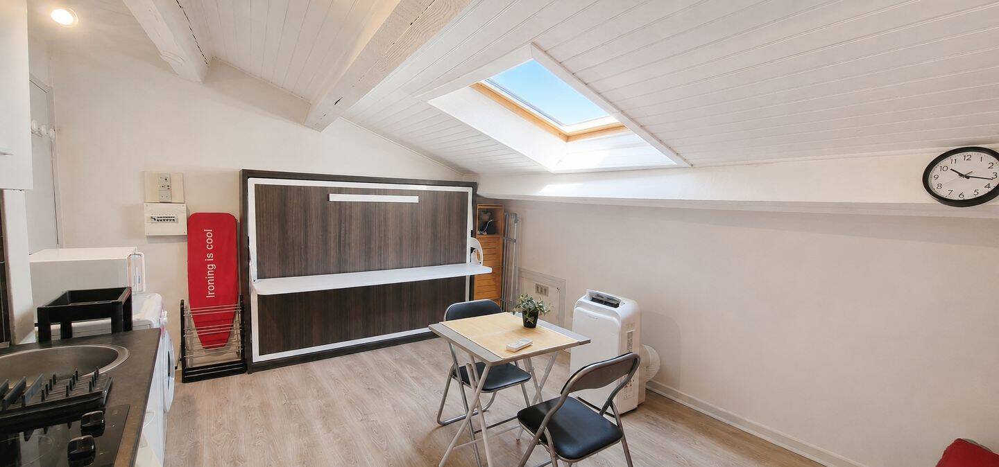 Appartement 1 pièce 15 m² · à Amélie-les-Bains-Palalda · 15 m² · 350 €