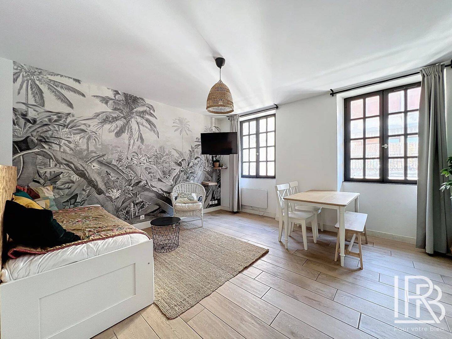 Appartement 2 pièces 40 m² · à Marseille 1er Arrondissement · 40 m² · 758 €