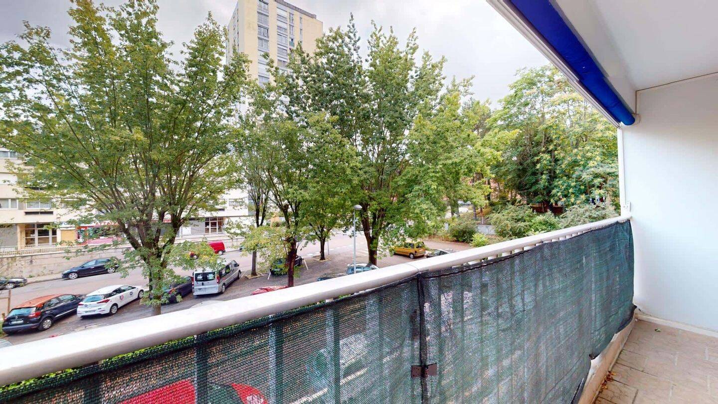 Apartment in Avenue des Champs Perdrix, Dijon for 83 m² with 3 b — 20