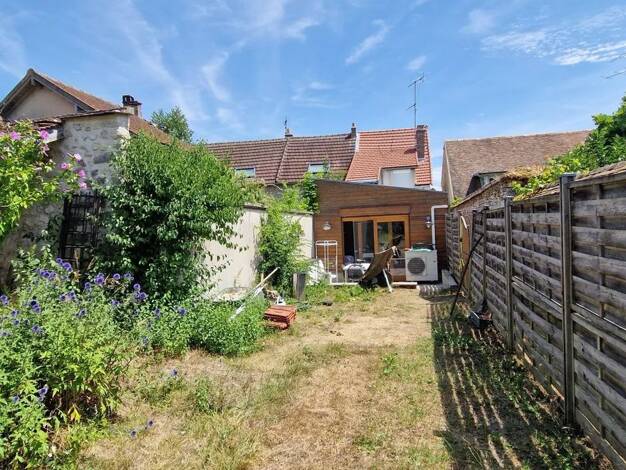 Maison en viager occupé Bouquet 58 000 € 4 pièces 2 chambres 84,4 m² 510 m² de terrain Moret-Loing-et-Orvanne 77250