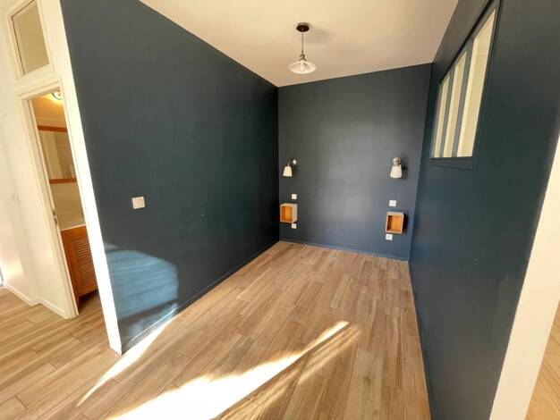 Appartement à vendre 170 000 € 3 pièces 2 chambres 72 m² RDC/3 XIV Juillet Pau 64000