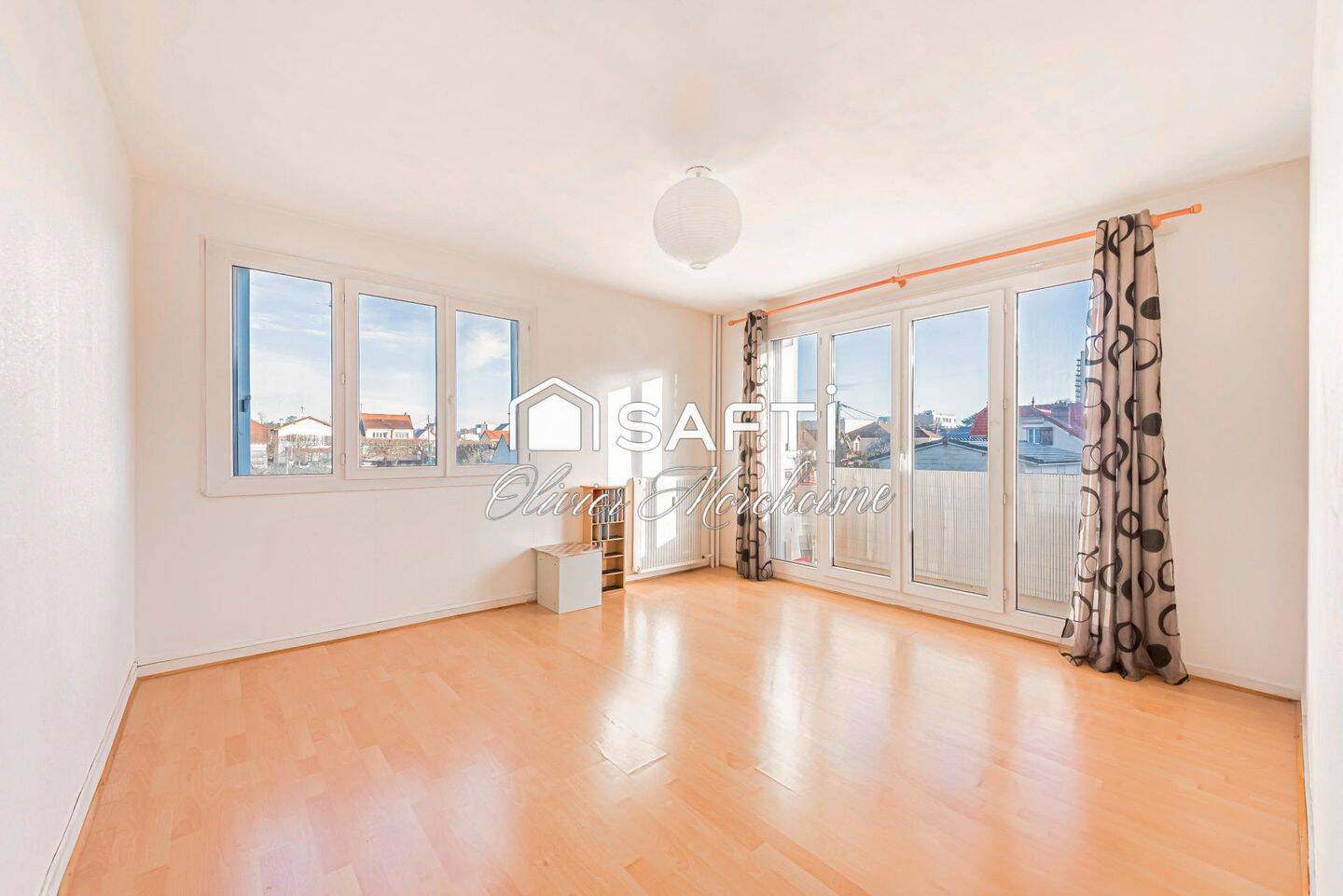 Appartement 4 pièces 94 m² · à Vigneux-sur-Seine · 94 m² · 220 000 €