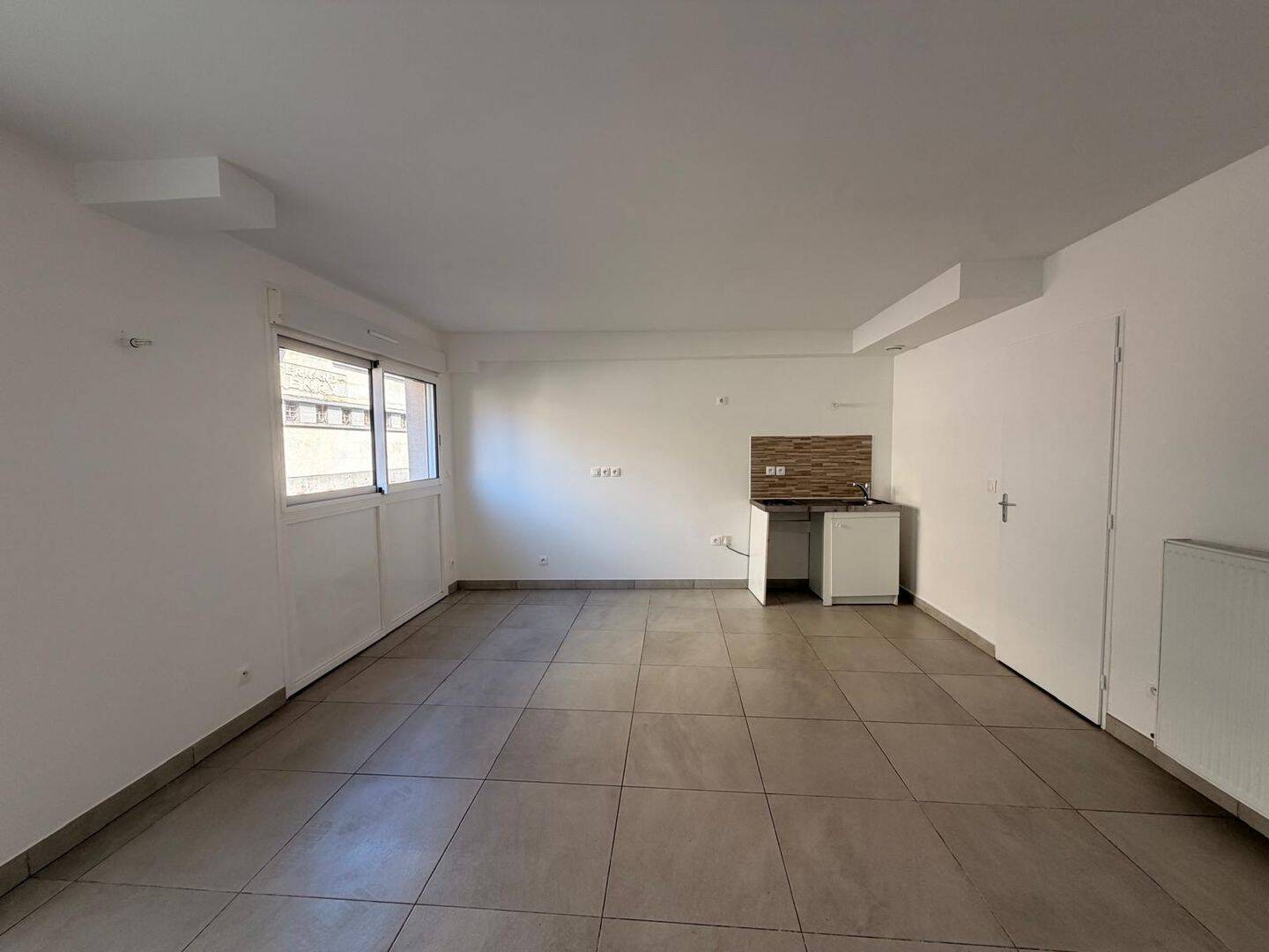 Appartement 1 pièce 28 m² · à Chilly-Mazarin · 28 m² · 750 €/mois