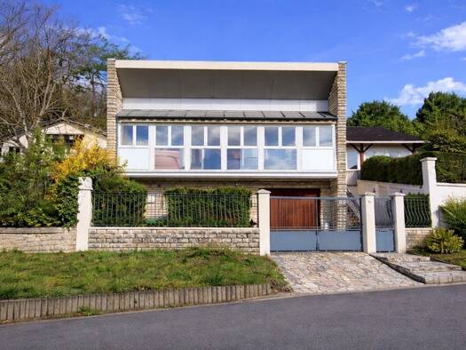 Maison à vendre 222 000 € 6 pièces 4 chambres 122 m² 438 m² de terrain La Vallée Souppes-sur-Loing 77460