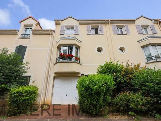 Maison de ville à vendre 698 000 € 5 pièces 3 chambres 128 m² 43 m² de terrain Stade Châtillon 92320
