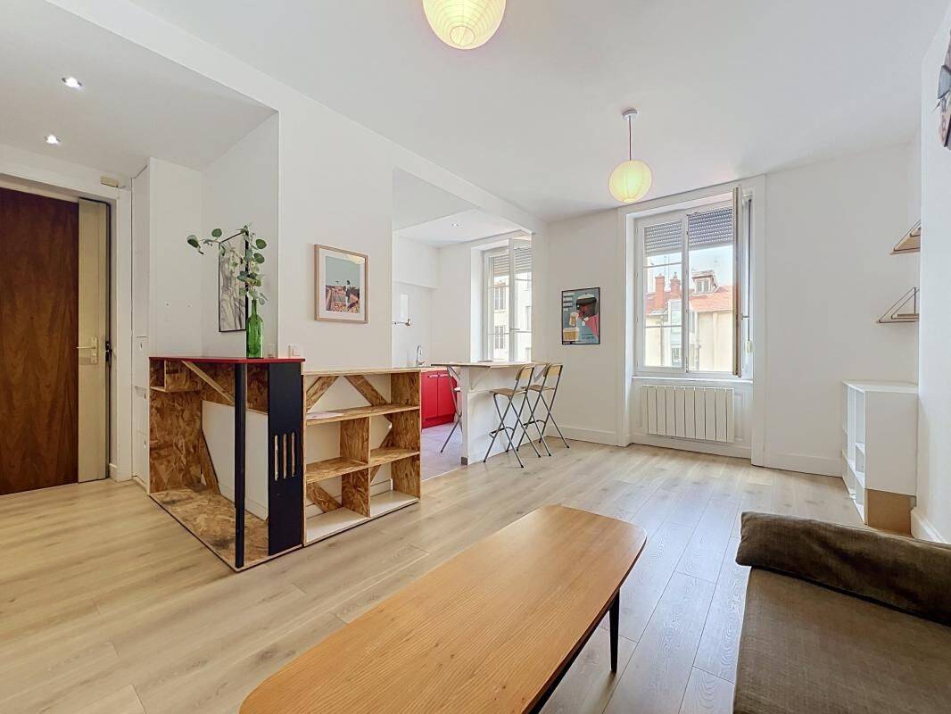Appartement 2 pièces 47 m² · à Lyon 7ème Arrondissement · 47 m² · 890 €