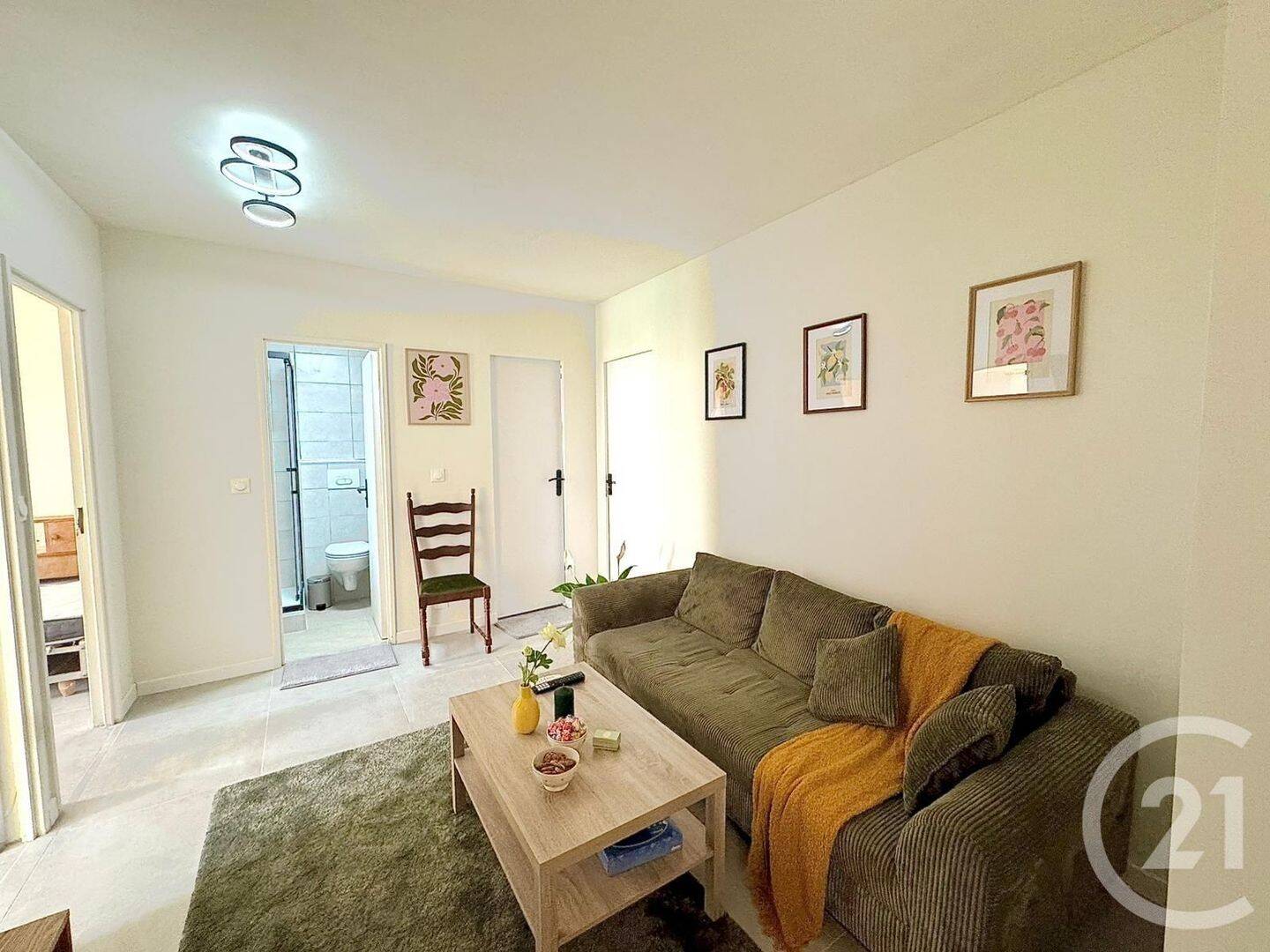 1 pièce 43 m² · à Alfortville · 43 m² · 700 €/mois