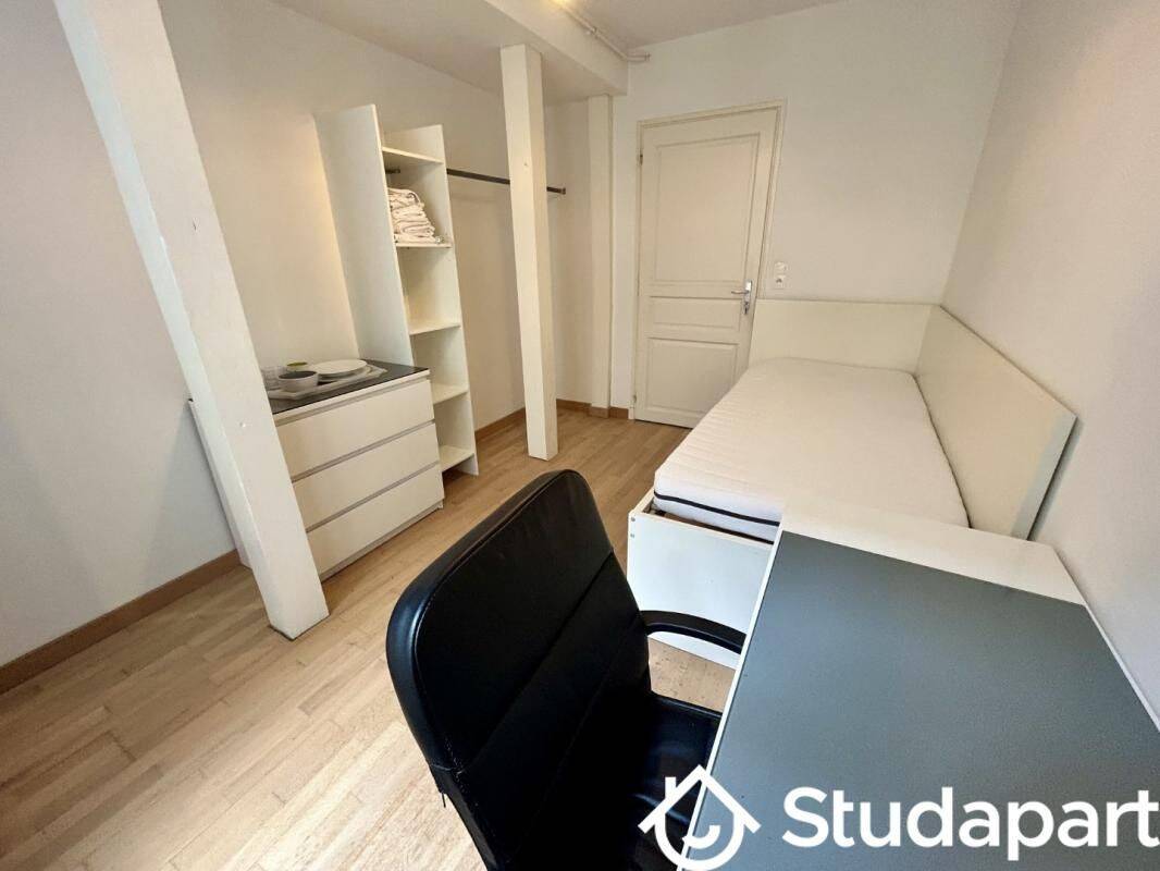 1 pièce 11 m² · à Compiègne · 11 m² · 405 €