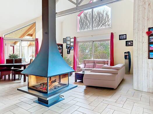 Maison à vendre - Première occupation 624 300 € 7 pièces 5 chambres 215 m² 989 m² de terrain Le Plessis-Grammoire 49124