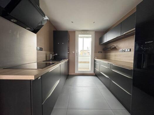 Appartement à vendre 175 000 € 2 pièces 1 chambre 57 m² Étage 4/4 Fiancey-Brieux Saint-Égrève 38120