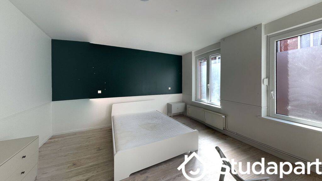 1 pièce 111 m² · à Lille · 111 m² · 550 €/mois