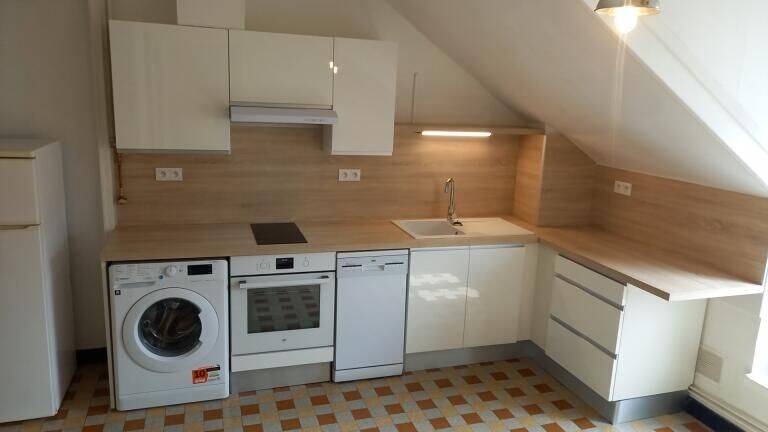 Appartement 1 pièce 34 m² · à Grenoble · 33,6 m² · 513 €