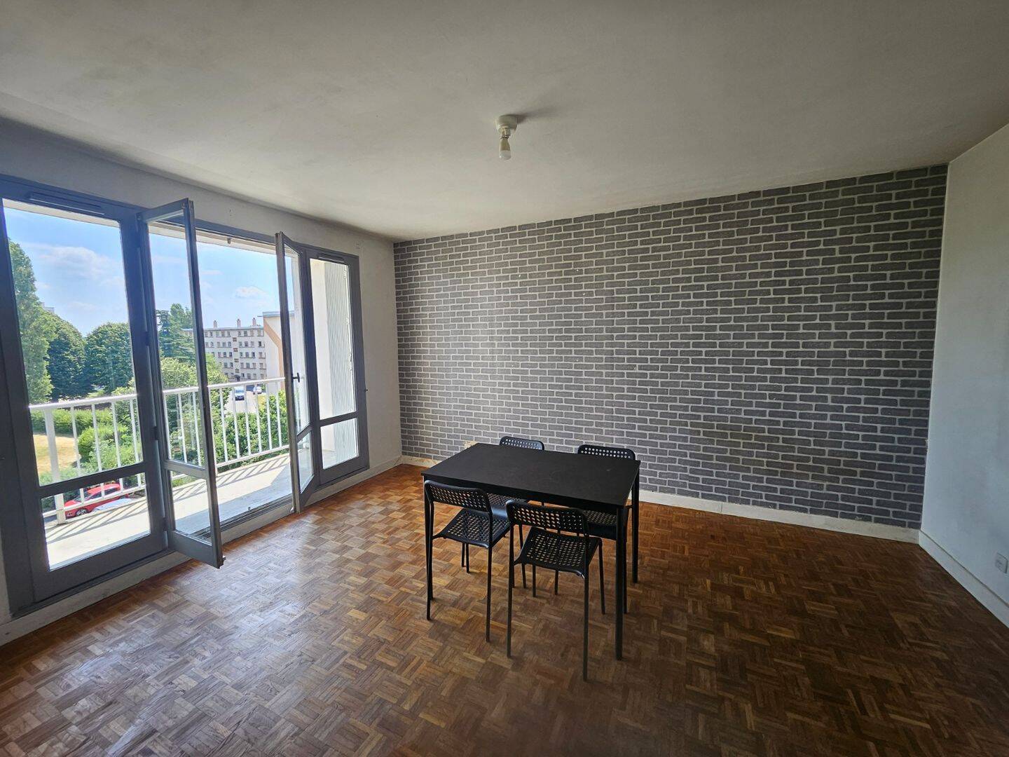 IDEAL COLOCATION A 2 (ou famille): VILLEURBANNE metro Flachet — 5