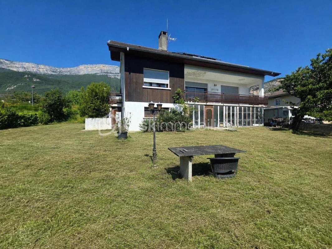 Maison 7 pièces 185 m² · à Claix · 185 m² · 465 000 €