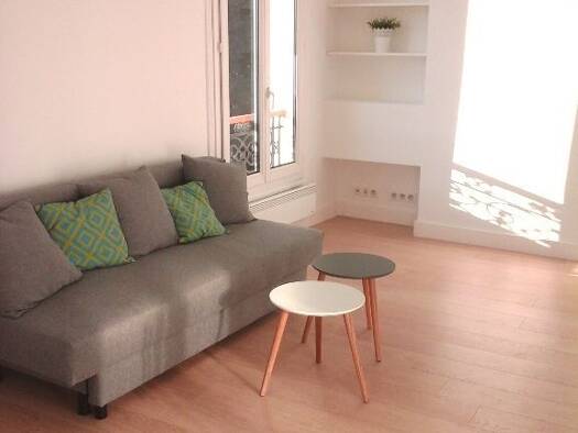 Appartement à louer 1 090 € 1 pièce 29 m² Étage 5/5 Montmartre Paris 18ème arrondissement 75018
