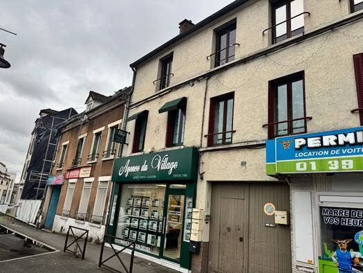 Appartement à louer 1 500 € 5 pièces 4 chambres 124 m² Étage 2/2 La Pepiniere-Malesherbes Sarcelles 95200