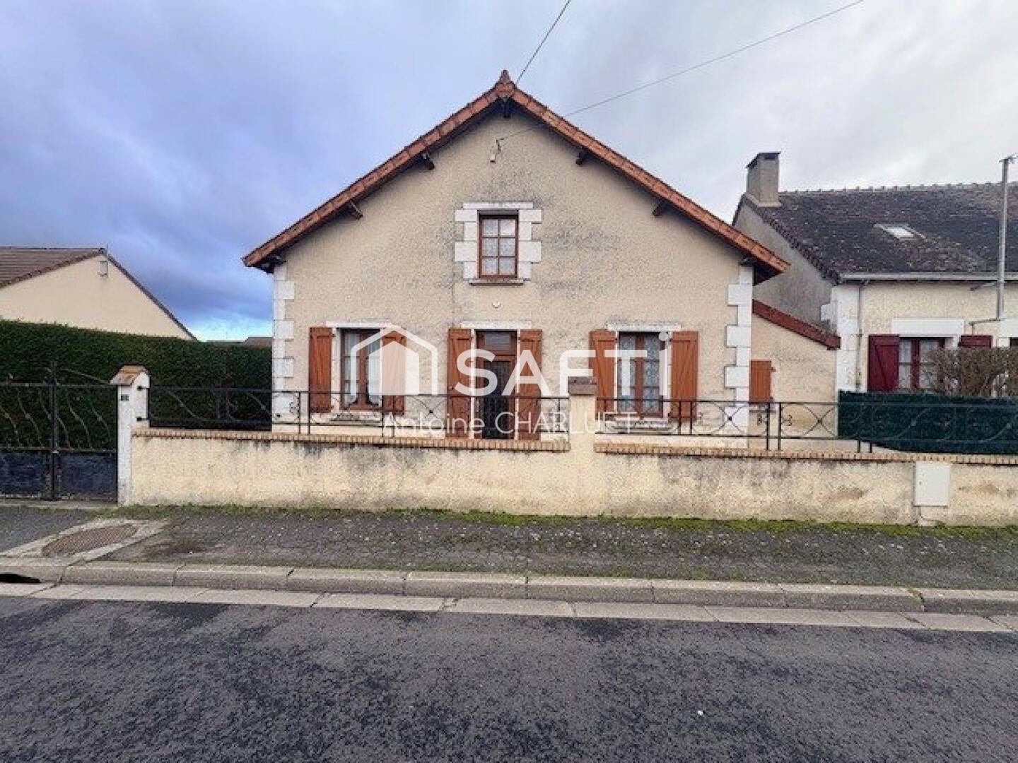 Maison 3 pièces 80 m² · à Saint-Genou · 80 m² · 65 000 €
