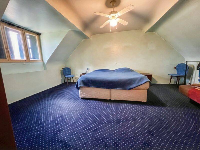 Maison 10 pièces 280 m² · à Tiercé · 280 m² · 249 900 €