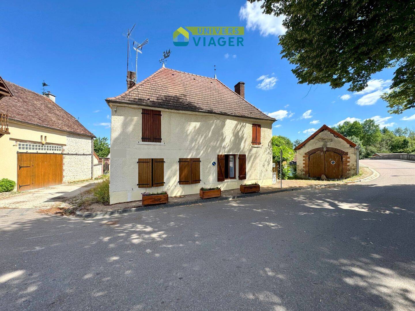 Maison 5 pièces 107 m² · à Fouchères · 107 m² · 42 000 €
