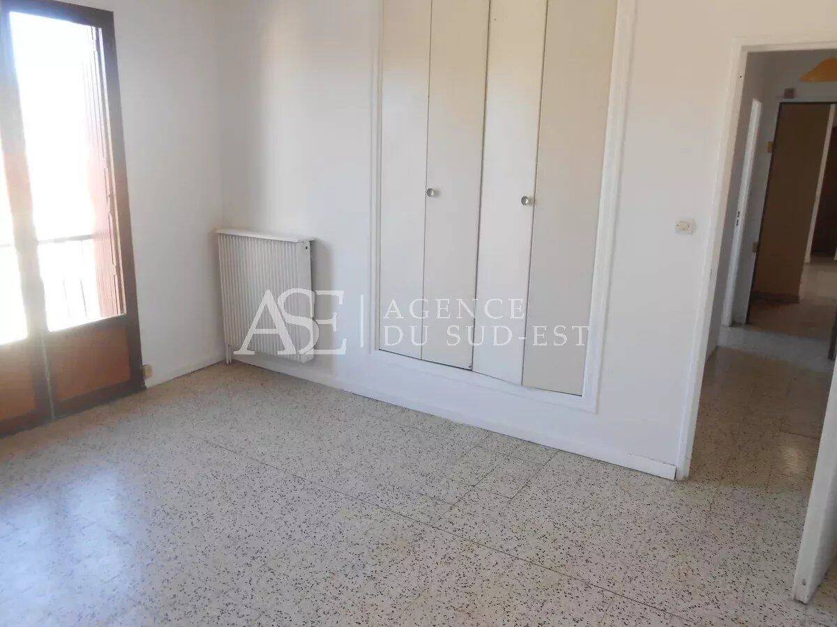 Appartement 1 pièce 29 m² · à Aix-en-Provence · 28,5 m² · 670 €