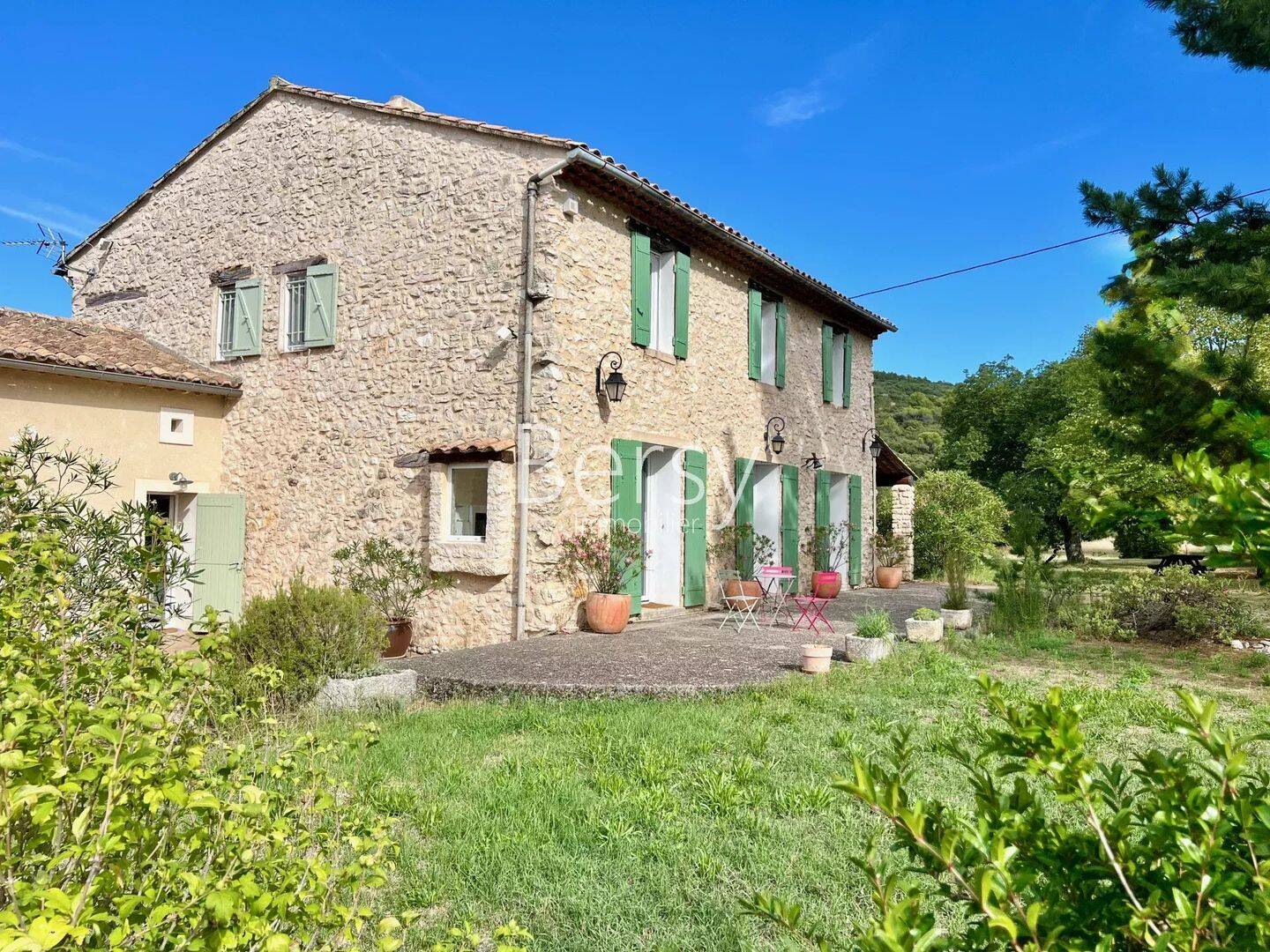 Maison 8 pièces 225 m² · à Bédoin · 225 m² · 1 285 000 €