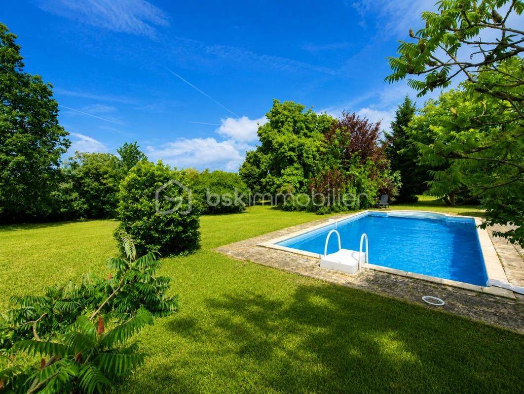 Maison 4 pièces 109 m² · à Eyraud-Crempse-Maurens · 109 m² · 249 000 €