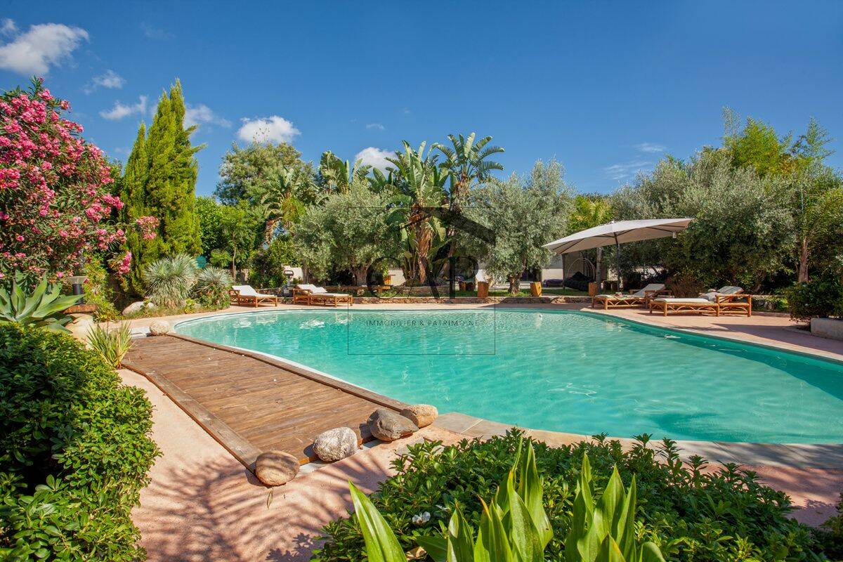 Maison 10 pièces 275 m² · à Venzolasca · 275 m² · 1 286 000 €