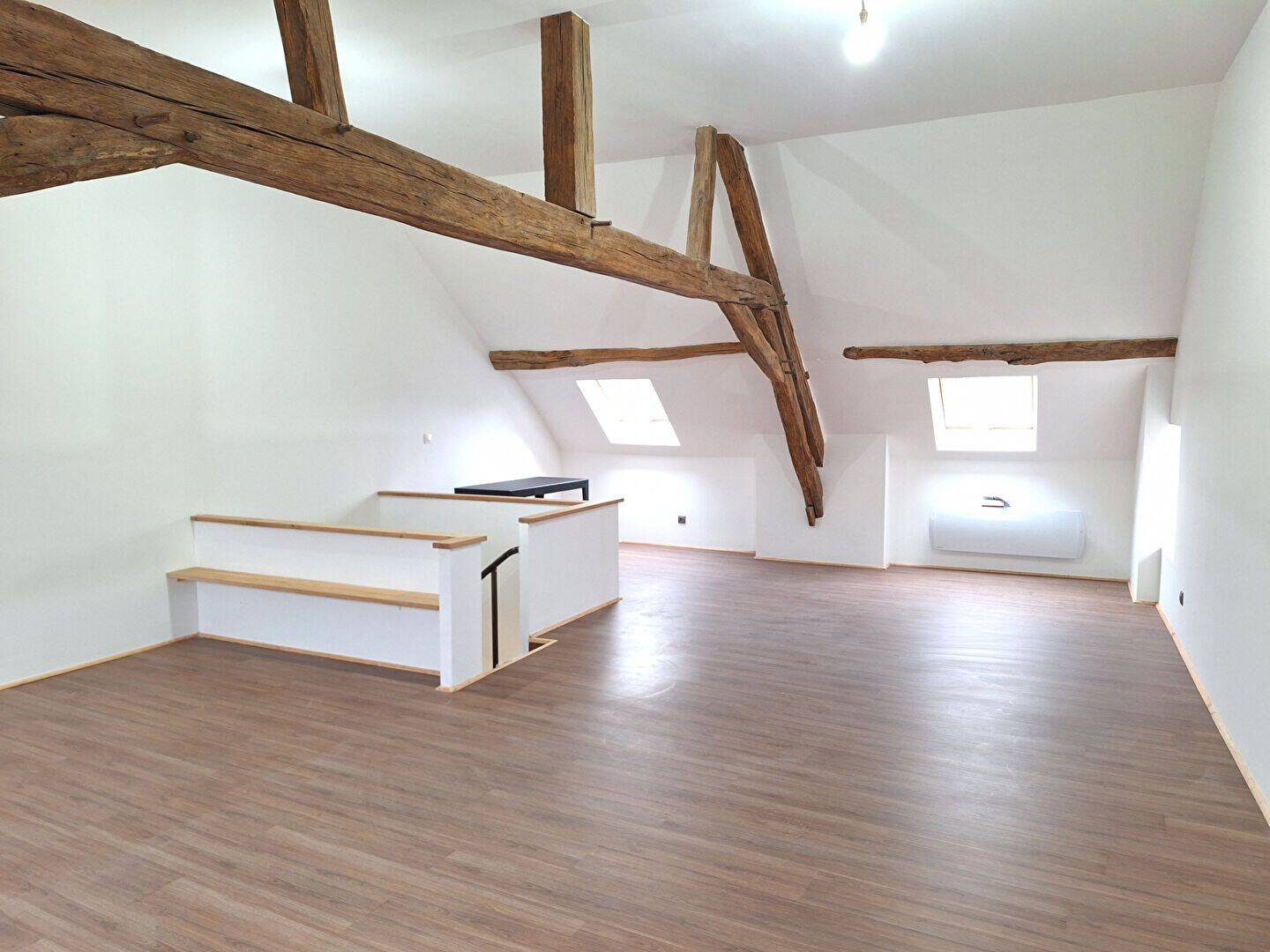 Maison 3 pièces 89 m² · à Charny Orée de Puisaye · 89 m² · 725 €