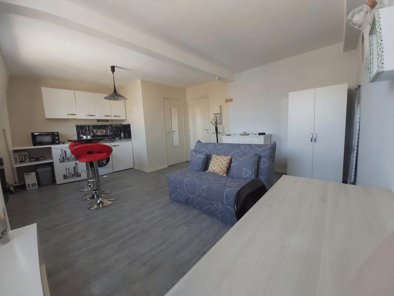 Appartement 1 pièce 24 m² · à Reims · 23,5 m² · 522 €