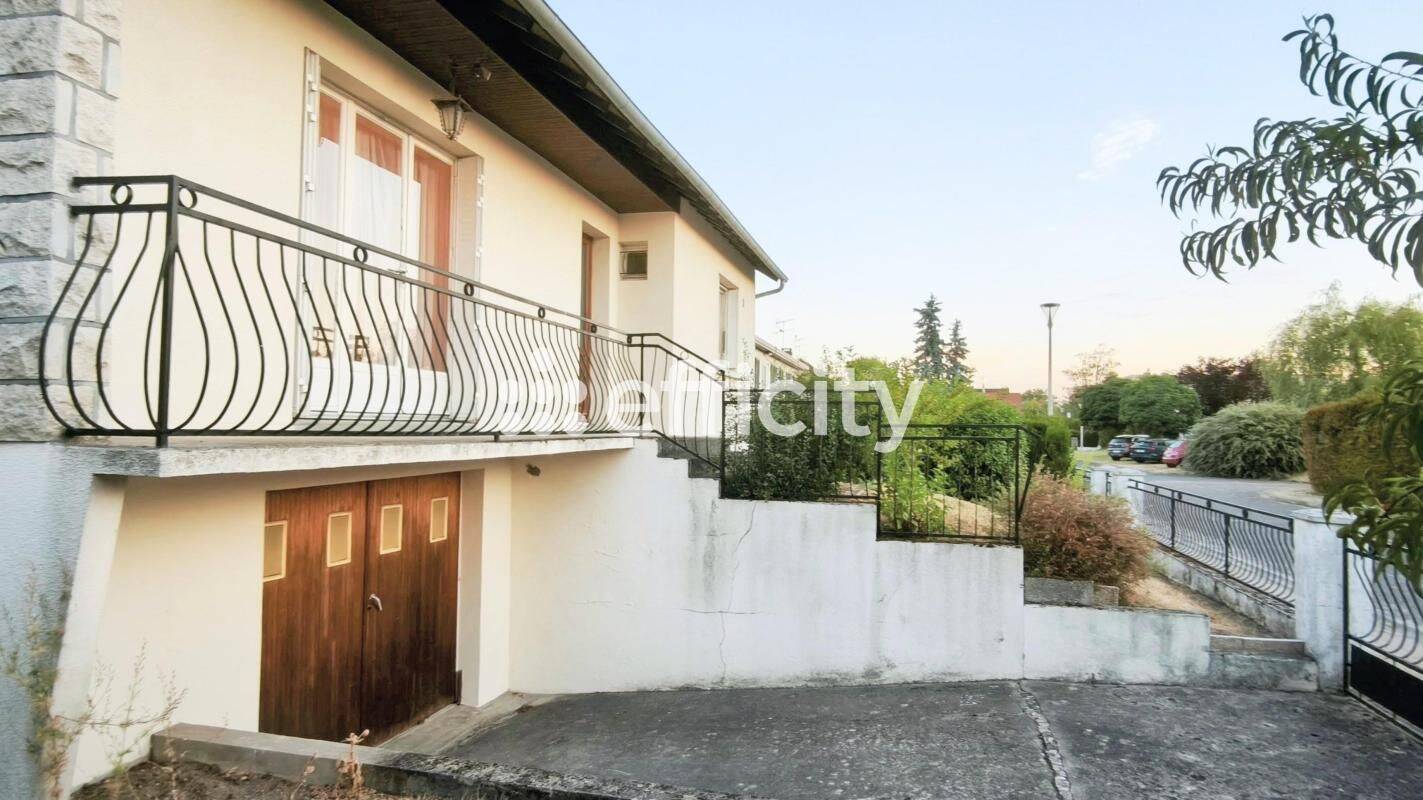 Maison 3 pièces 88 m² · à Salbris · 88,3 m² · 115 000 €