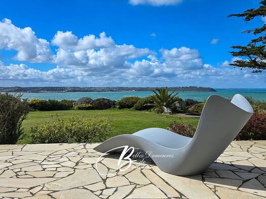 Maison à vendre 1 096 000 € 8 pièces 4 chambres 214 m² 6 314 m² de terrain Hillion 22120