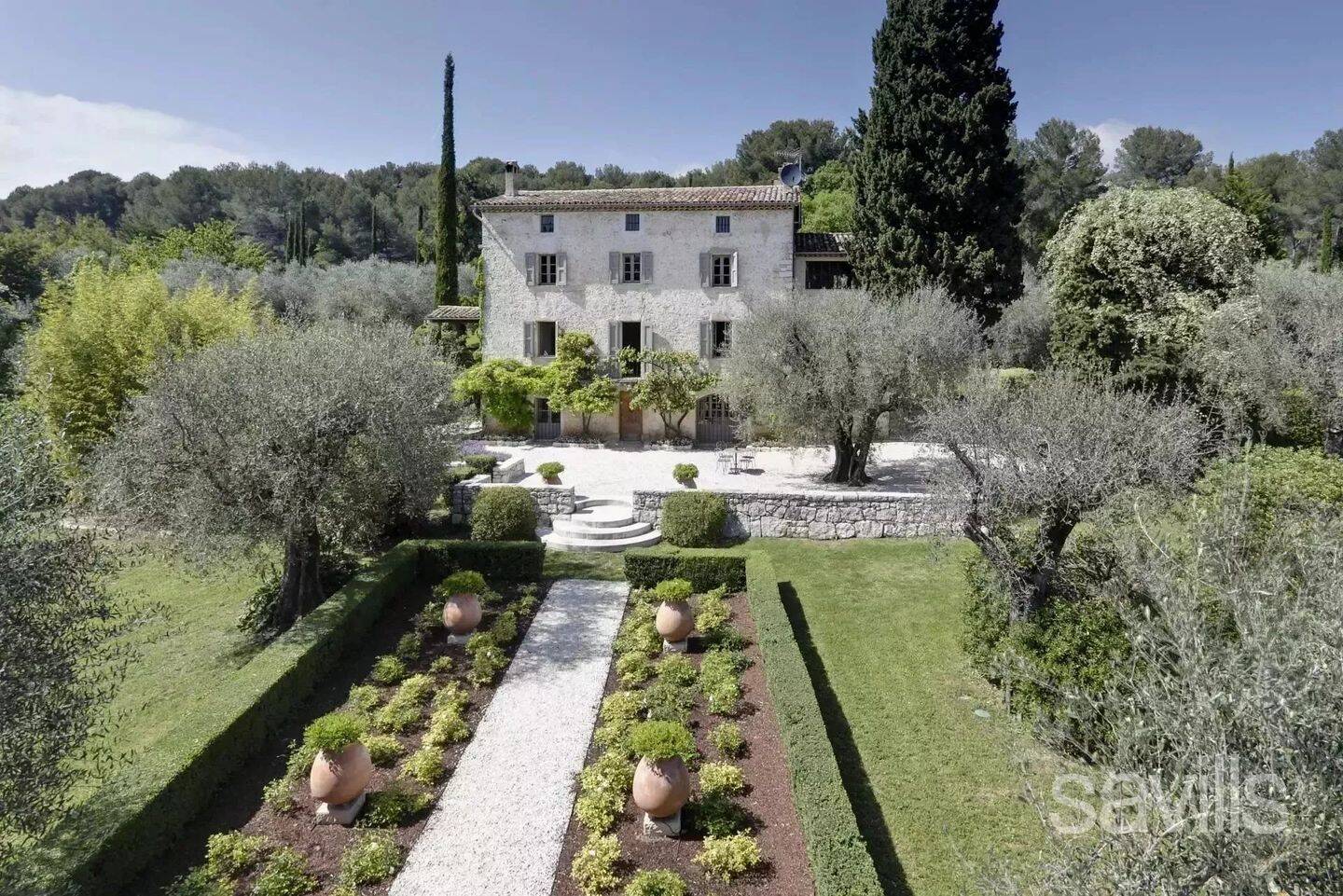 Maison 11 pièces 400 m² · à Roquefort-les-Pins · 400 m² · 3 950 000 €