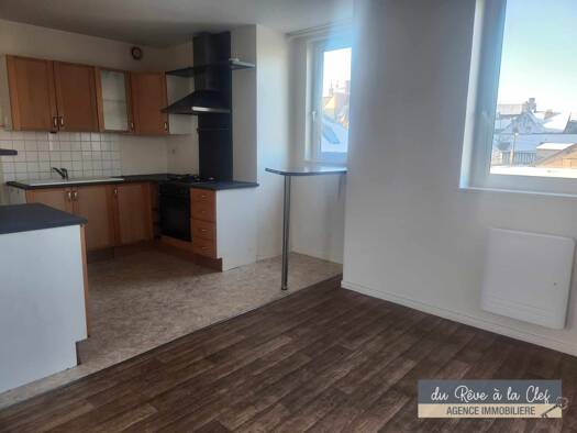 Appartement à louer 681 € 3 pièces 2 chambres 59,4 m² Étage 2/3 Bernay 27300
