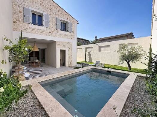 Villa à vendre 889 000 € 5 pièces 4 chambres 150 m² 322 m² de terrain Carmes-Infirmieres-Thiers Avignon 84000