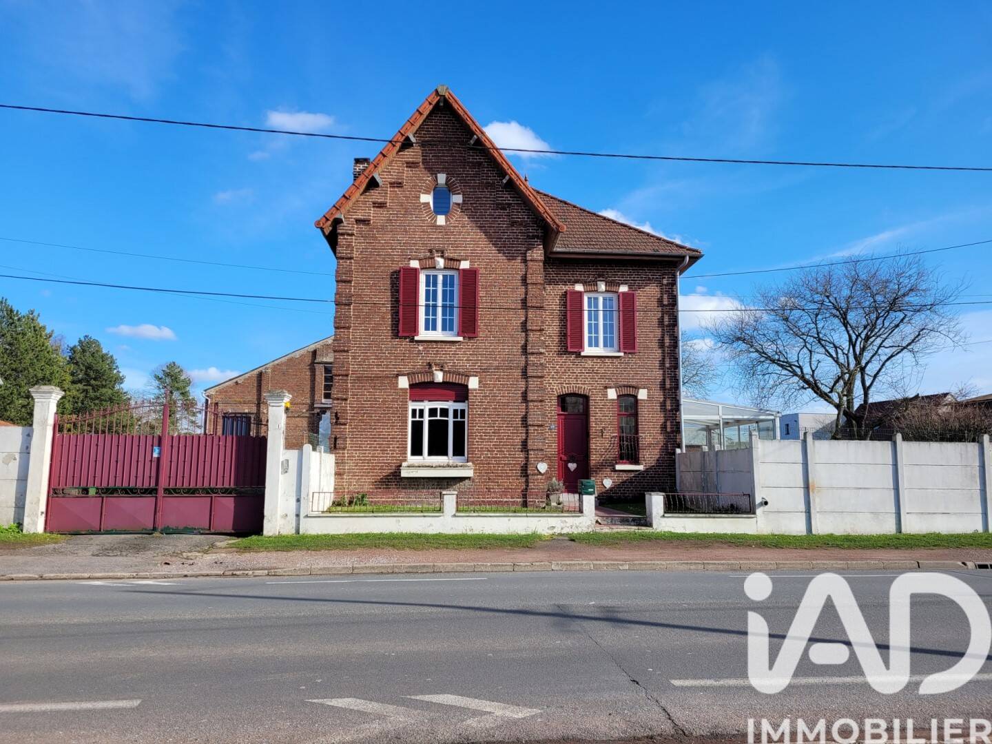 Maison 8 pièces 222 m² · à Aix-Noulette · 222 m² · 335 000 €