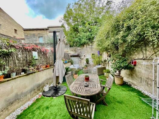 Duplex à vendre 349 000 € 5 pièces 3 chambres 90 m² Centre Ouest Uzès 30700