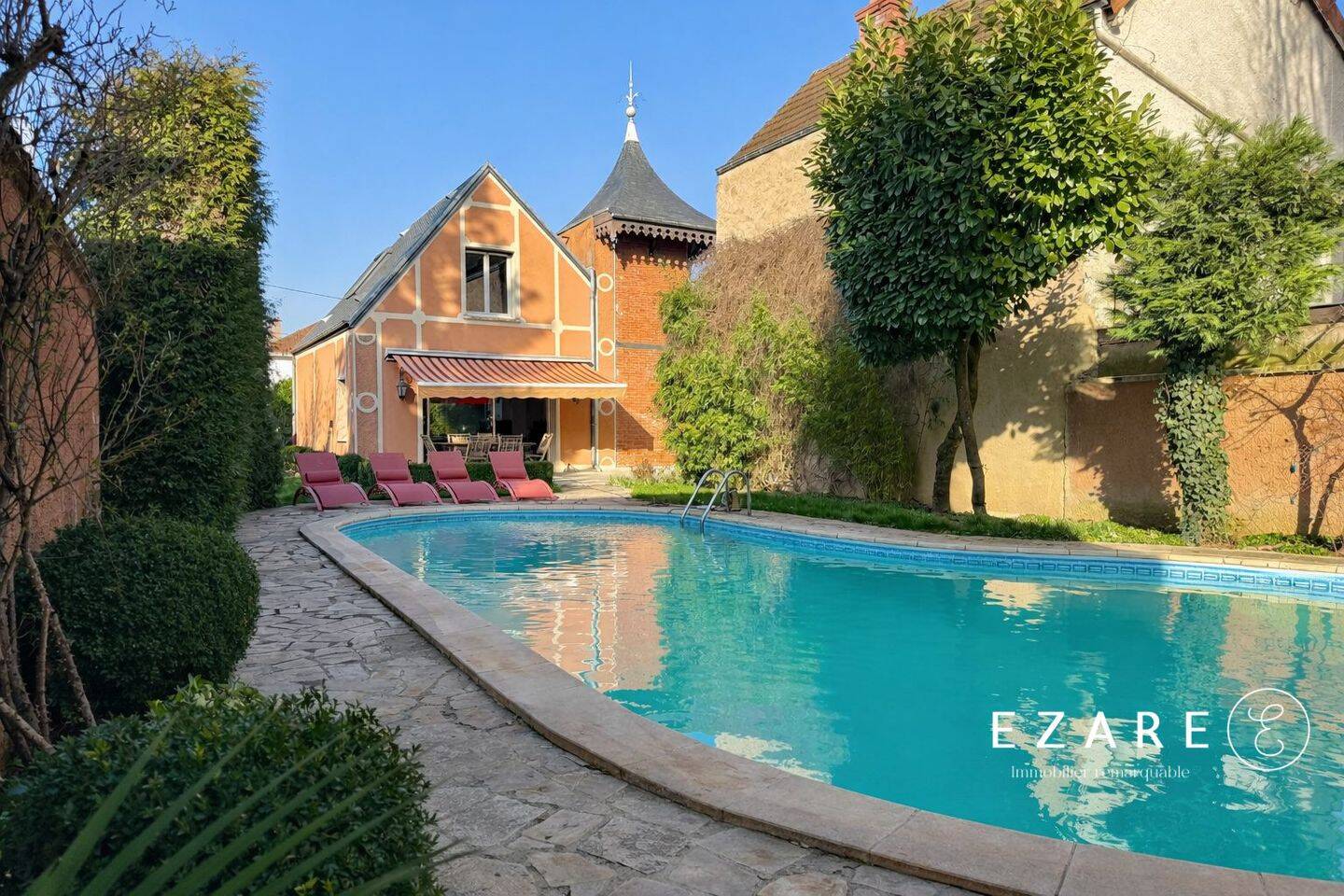 Maison 6 pièces 150 m² · à Dijon · 150 m² · 995 000 €