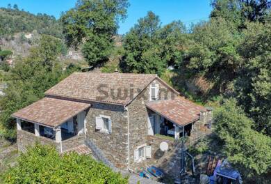 Mas à vendre 349 000 € 5 pièces 3 chambres 127 m² 1 600 m² de terrain St Etienne Vallee Francaise 48330