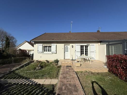 Maison à vendre 195 000 € 5 pièces 4 chambres 90 m² 370 m² de terrain Bellerive-sur-Allier 03700