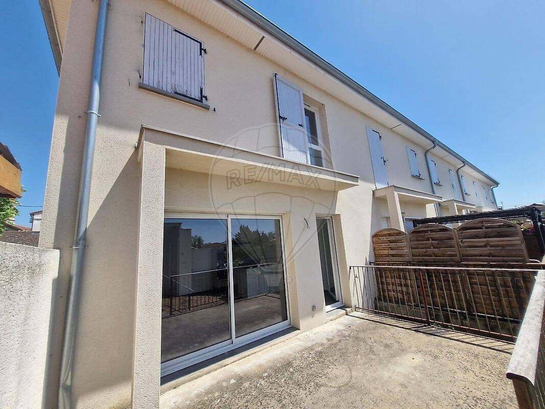 Maison 3 pièces 79 m² · à Jassans-Riottier · 79 m² · 260 000 €