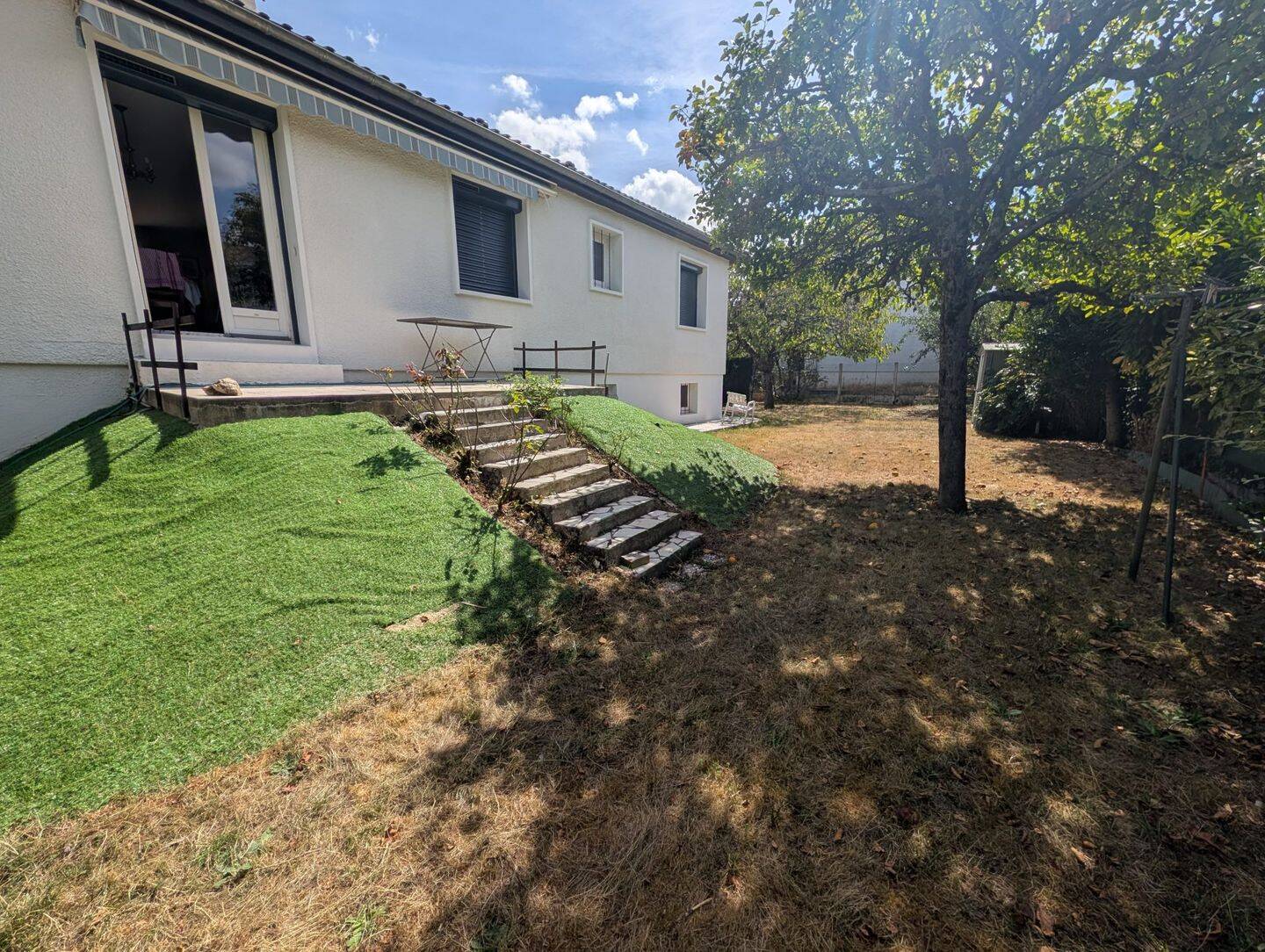 Maison 5 pièces 86 m² · à Les Clayes-sous-Bois · 85,9 m² · 378 000 €