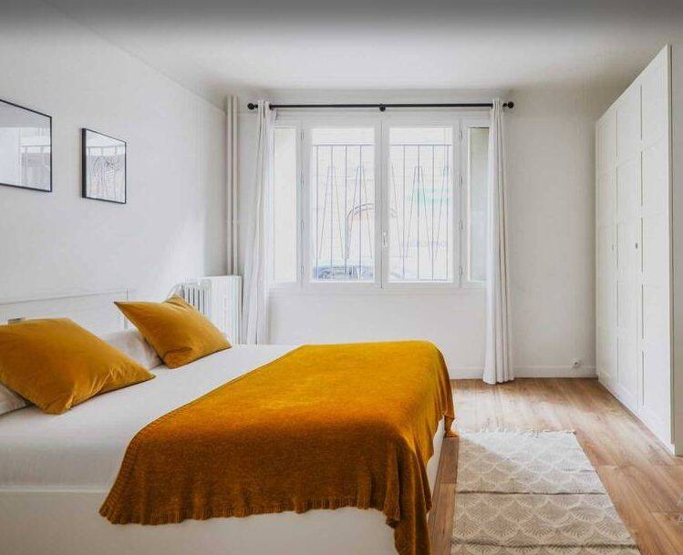 Appartement 2 pièces 70 m² · à Paris 16ème Arrondissement · 70 m² · 2 500 €/mois