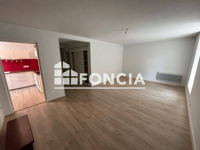 Appartement 3 pièces 79 m² · à Fontanil-Cornillon · 78,9 m² · 1 039 €