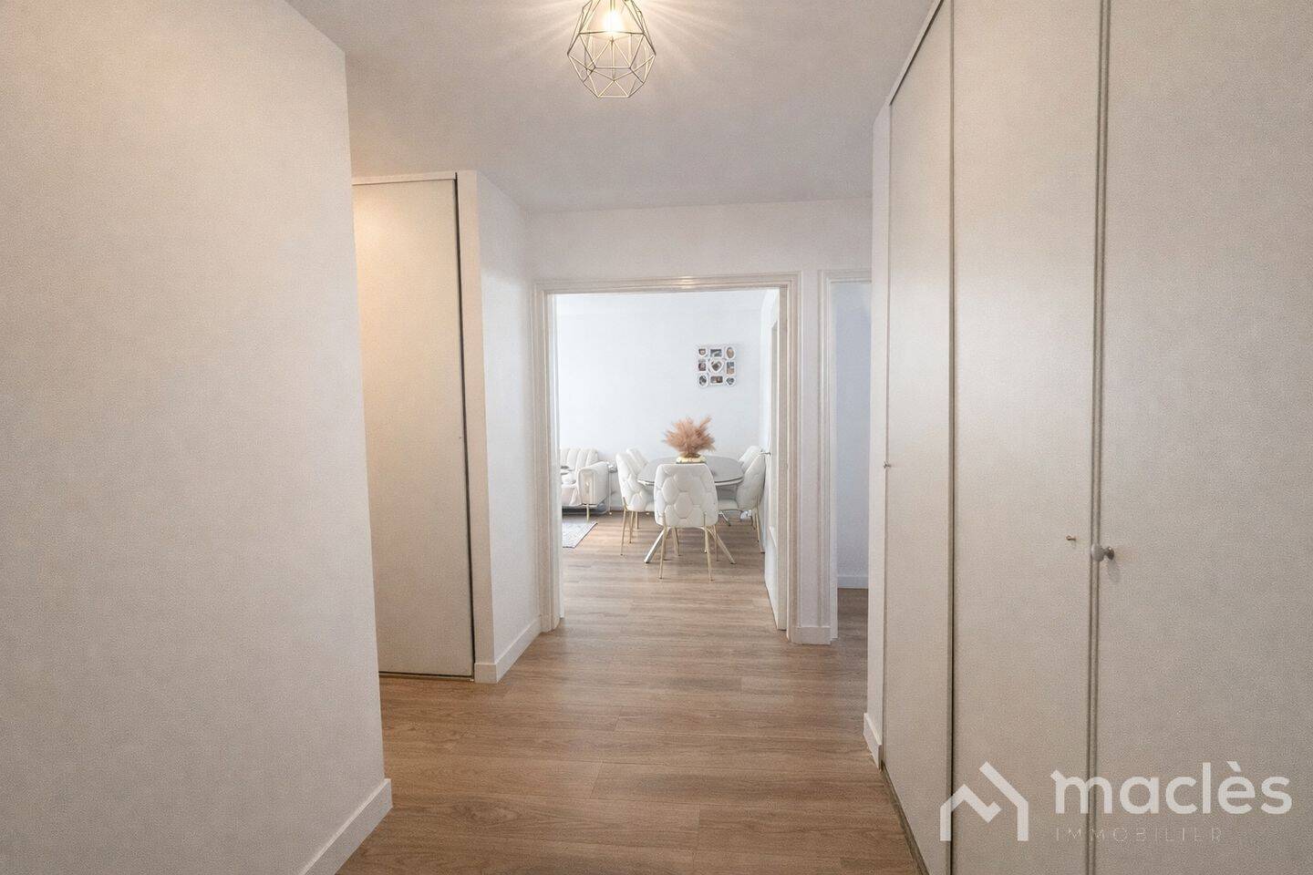 Appartement 3 pièces 70 m² · à Deuil-la-Barre · 70 m² · 180 000 €