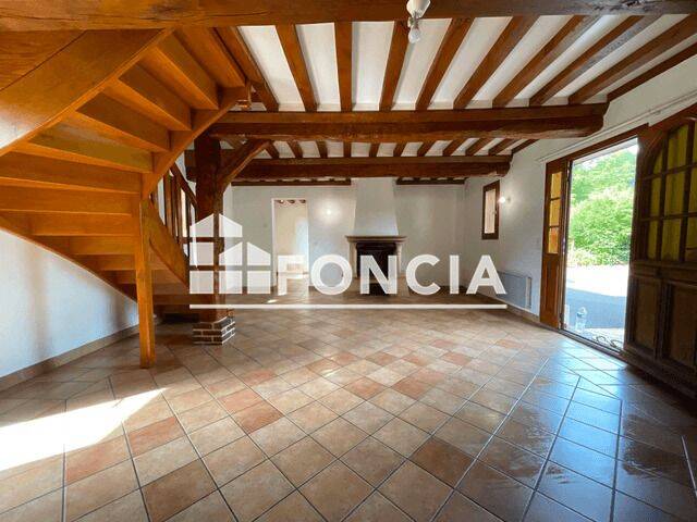 Maison 5 pièces 92 m² · à Reux · 92 m² · 1 015 €