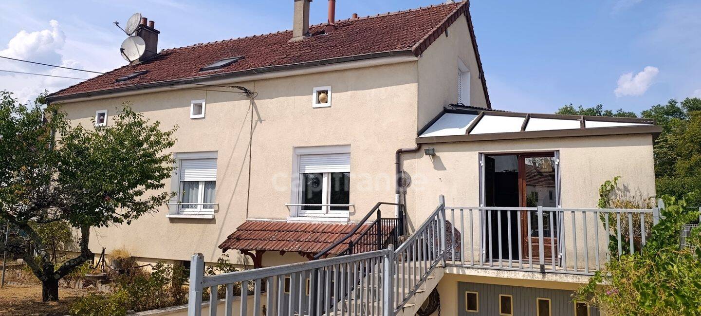 Maison 6 pièces 149 m² · à Chablis · 149 m² · 175 000 €