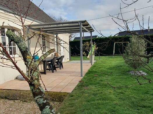 Maison de plain-pied à vendre 194 000 € 4 pièces 3 chambres 96 m² 1 084 m² de terrain Sassay 41700