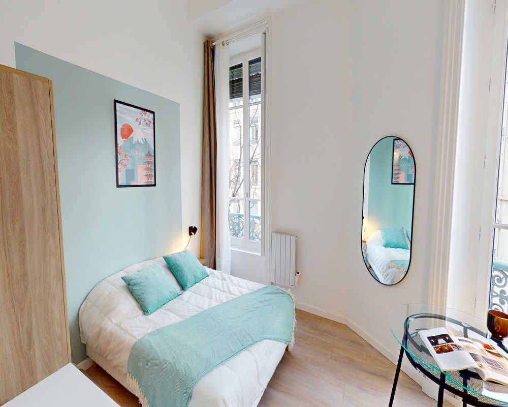 Appartement 5 pièces 130 m² · à Lyon 1er Arrondissement · 130 m² · 910 €